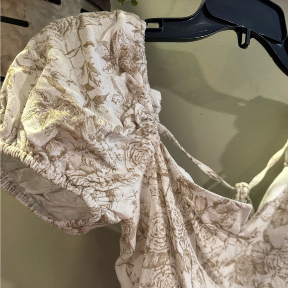 Altar’d state top - Picture 2 of 2